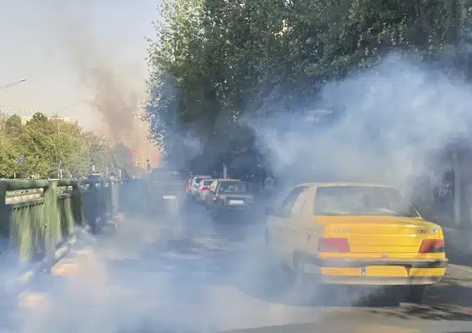علائم و دلایل بوی بنزین خام از اگزوز